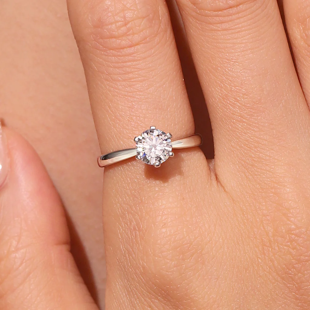 Gnoce Pierścionek Halo Okrągły Moissanite Mieszanka srebra platerowanego platyną - Image 6